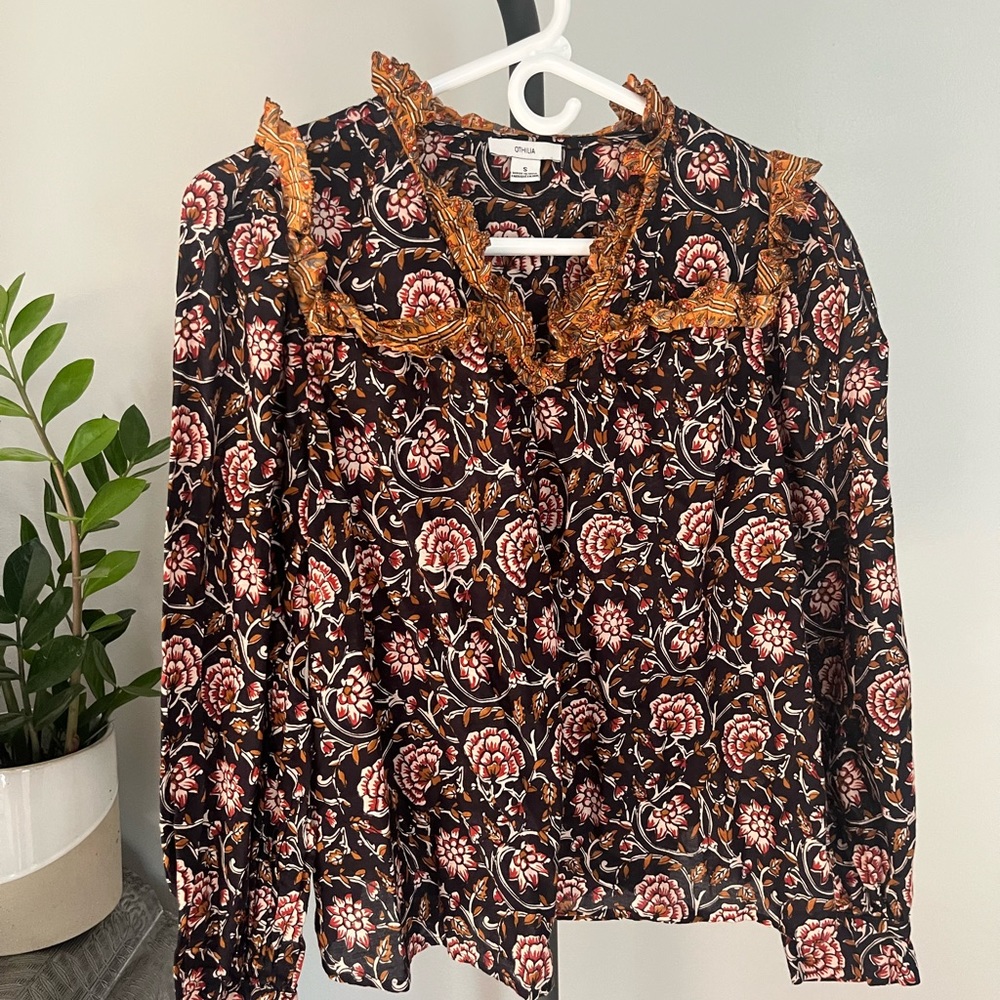 Anthropologie linen floral top